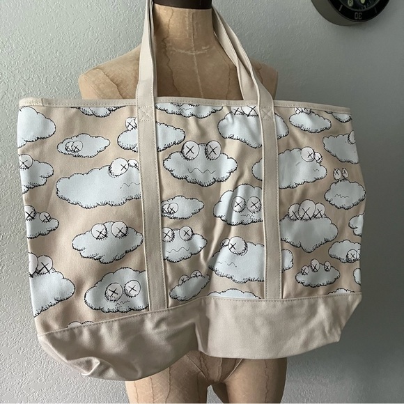 NEW KAWS x UNIQLO 2016 White Clouds Beige Light Brown Canvas Tote Bag - Picture 1 of 10